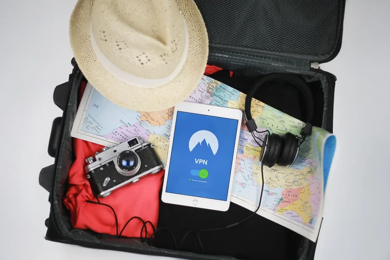 Sécurité en voyage solo : les vrais risques et les faux